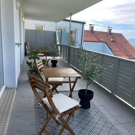 Penthouse Langenloiserberg Appartement *